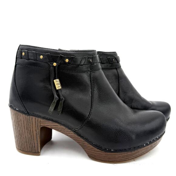 Dansko Shoes - Dansko Women's Black Leather Dabney Wedge Boots Size 36 / 6